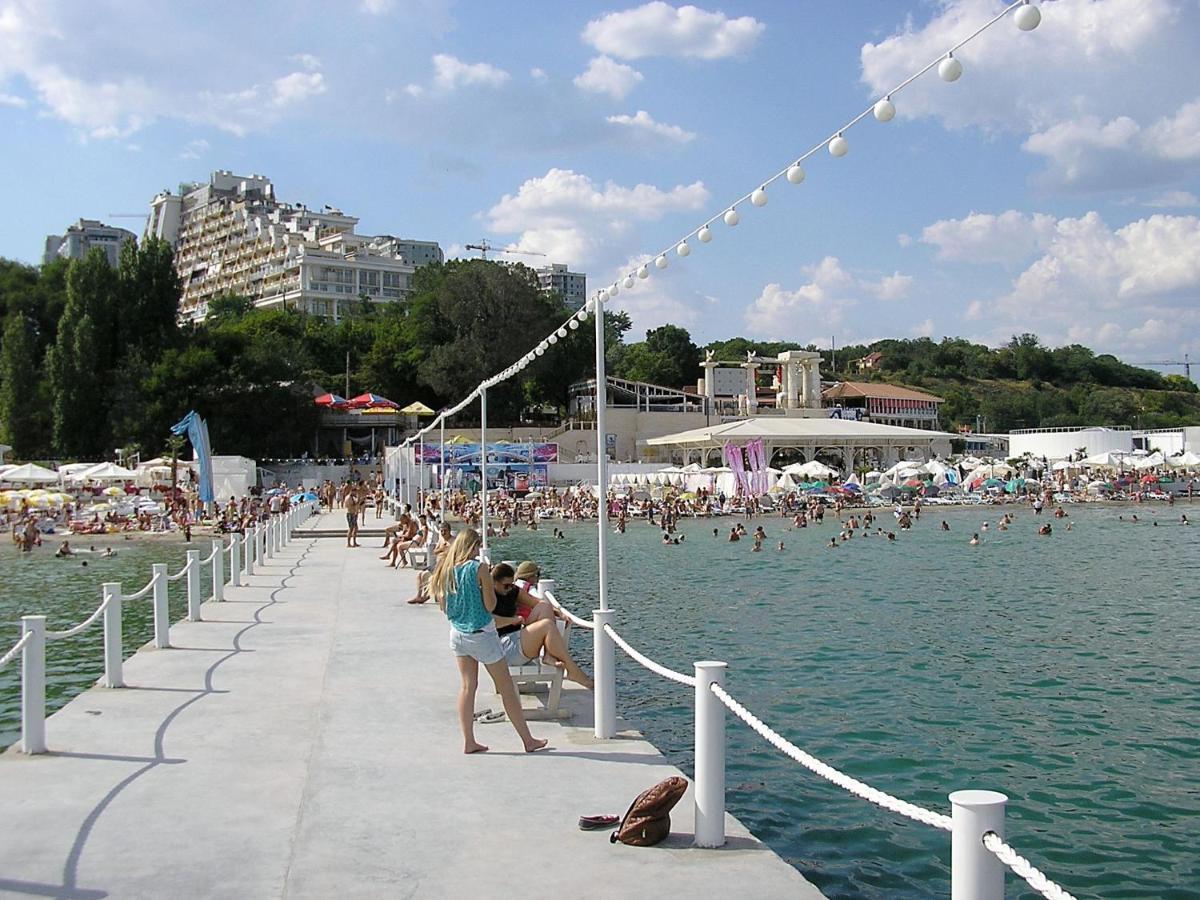 Квартира у моря Аркадия в 48 жемчужине Одесса Экстерьер фото